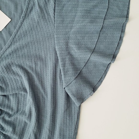 AMERICAN RAG Ruched Top - Picture 5 of 9